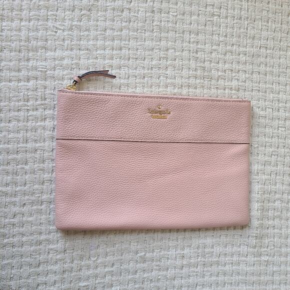 Kate Spade Blush Pink Grained Leather Cluth - Picture 1 of 9